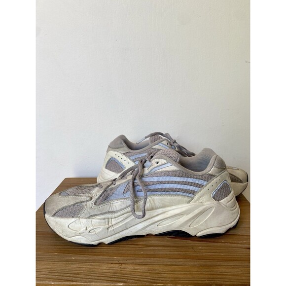 Adidas Yeezy Boost Sneakers 700 V2 Low Static Size 10 EF2829 Grey Shoes - Picture 5 of 10